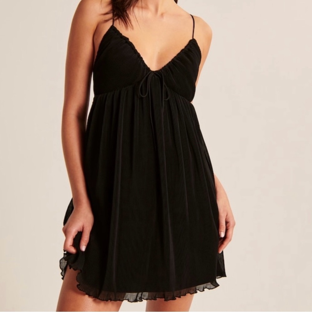 Abercrombie & Fitch Black Plisse Babydoll Dress
